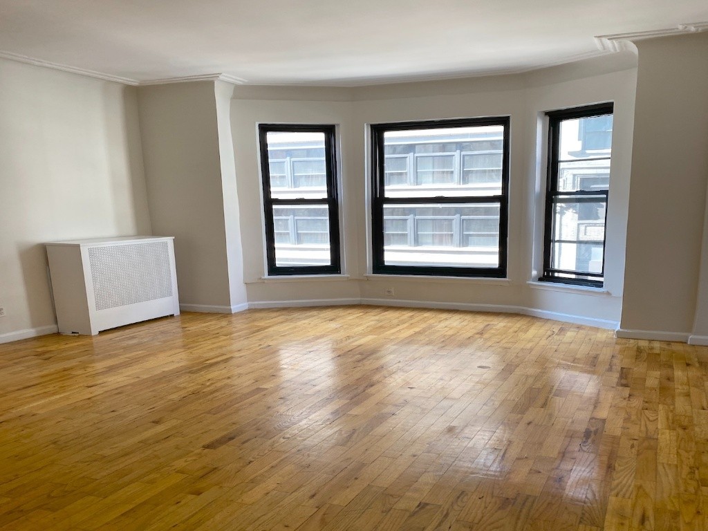 曼哈顿中城近帝国大厦两室一厅出租_$4800/月包水暖 -  - Flat - Homates United States