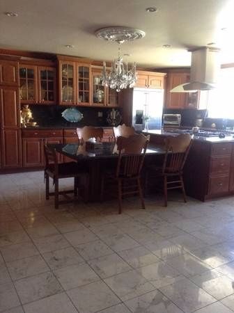 $800 / 150ft2 - Rooms For Rent near CSUN (Northridge) - Loma Linda 羅馬琳達 - Flat - Homates United States