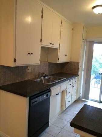 $1050 Seeking Roommate - Spacious 2 bed/2 bath available ASAP!  - Agoura Hills 阿古拉山 - 整套出租 - Homates 美國