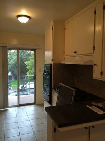 $1050 Seeking Roommate - Spacious 2 bed/2 bath available ASAP!  - Agoura Hills 阿古拉山 - 整套出租 - Homates 美国