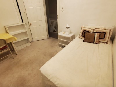 美国 - Flushing - 8948 70th Rd. Forest Hills, NY 11375